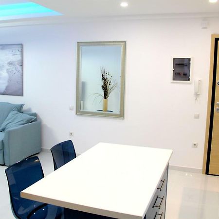 Thiseos 319. Beautiful Apartments Near The Cultural Center Of The Capital. Athena Bagian luar foto